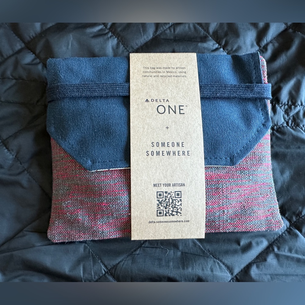 DELTA First Class Amenity Kit with Grown Alchemist Products‎